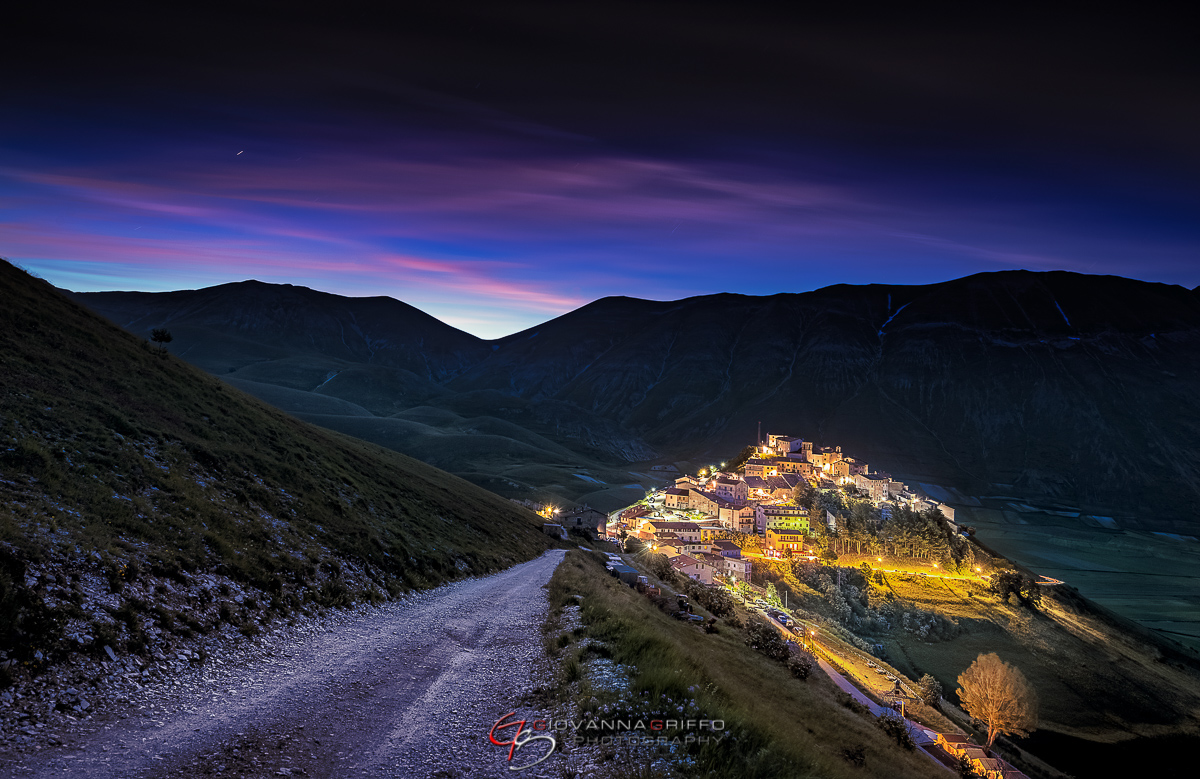 Landscape castelluccio di norcia Italy milky way night photography long exposure starry night blue hour DAWN