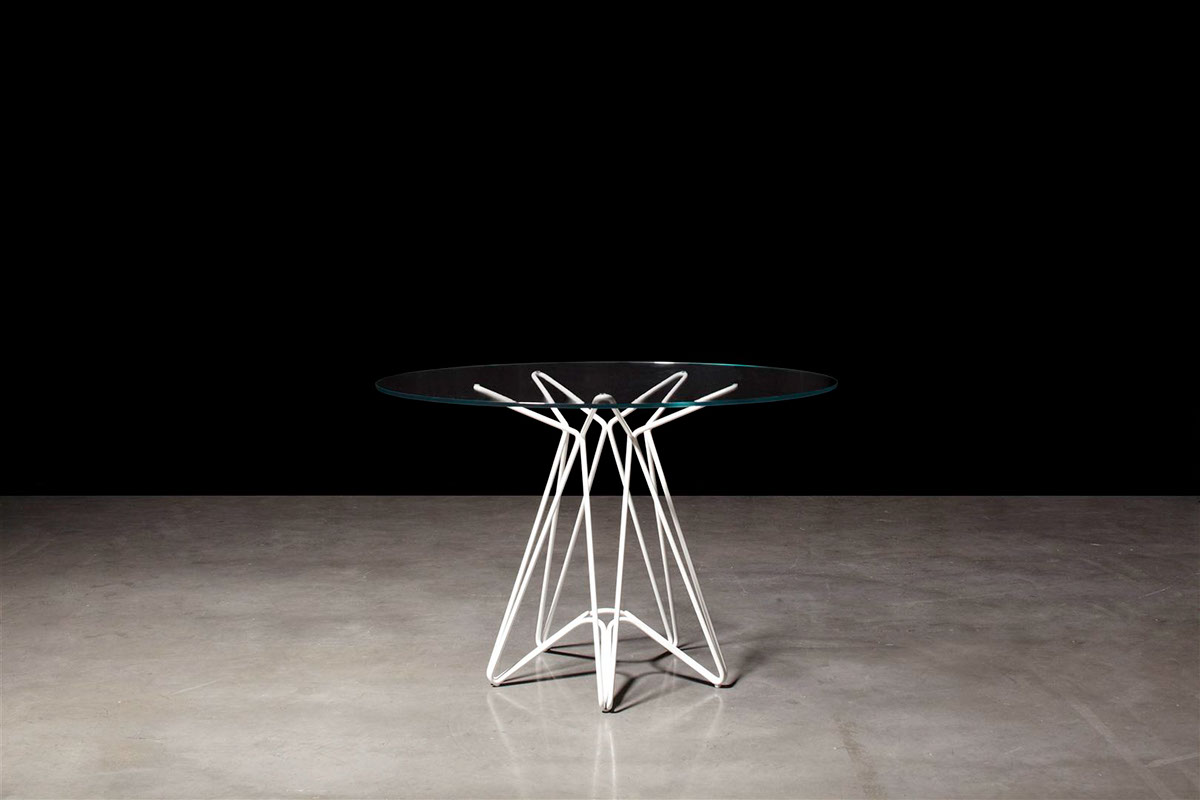 Kirsty Whyte drew Modus Milan 2011 Designjunction steel rod