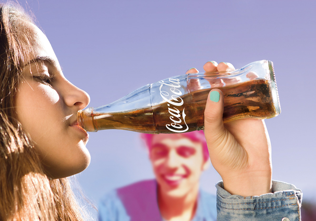 Coca-Cola Menina woman coke coke coca cola refrigerante