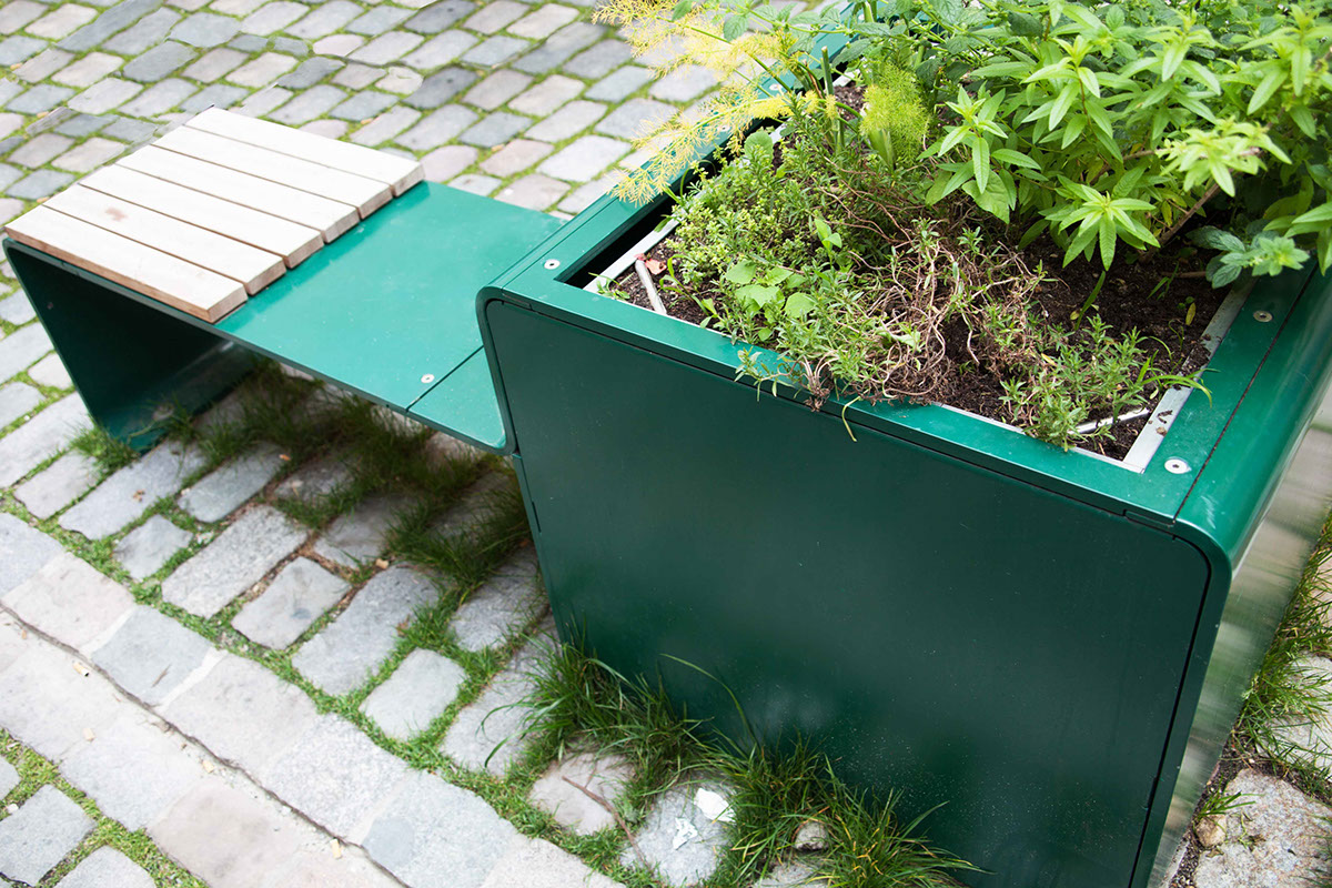 urban furnitur Outdoor steel bench gardener ajustable