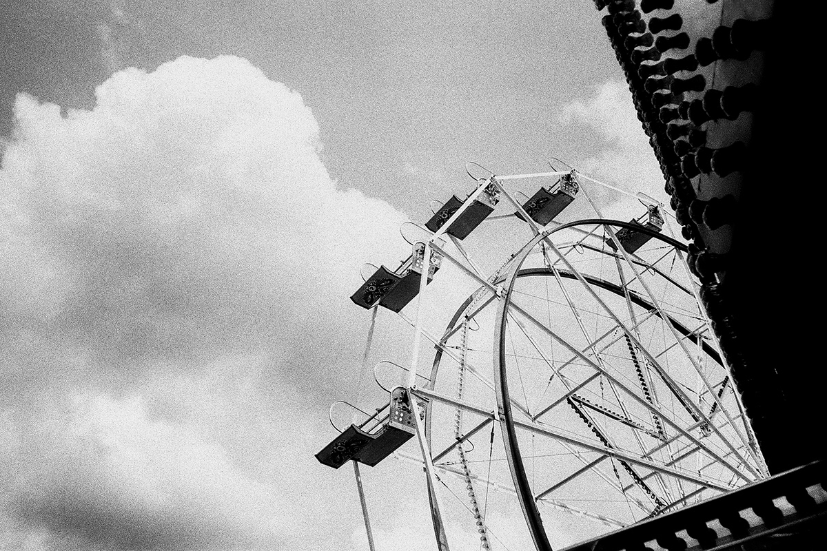 35mm amusement park analog black and white film photography fine art Oregon Photography  street photography olympus xa