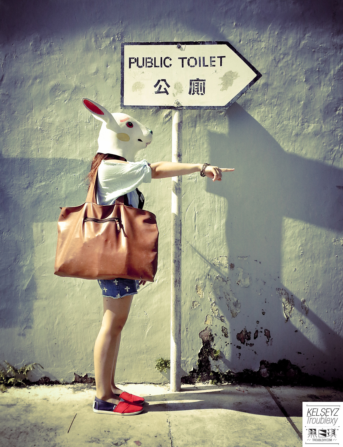 Adobe Portfolio Runaway bunny head kelseyz troublexy photo gallery creative idea 黑白琪 插画流浪日志 香港 中环 hongkong 有趣摄影 creative thinking
