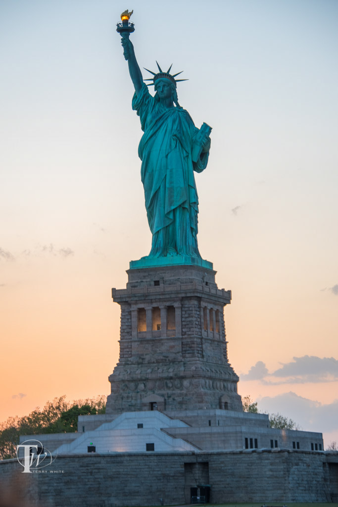New York Nikon D810 HDR Terry White statue of liberty freedom tower skyline Brooklyn Bridge lightroom usa