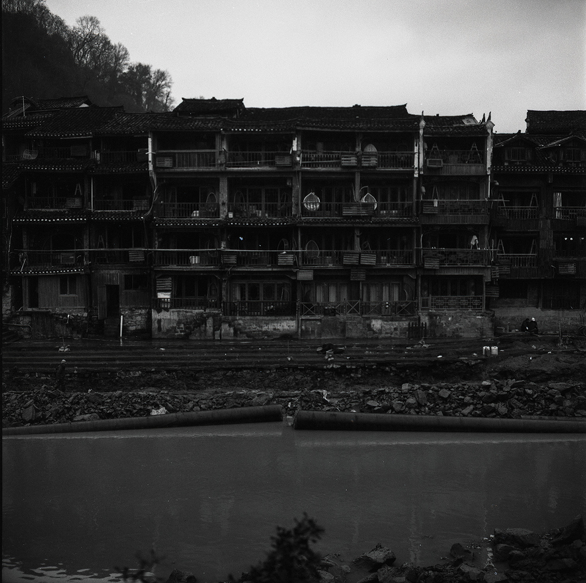 china culture Phoenix medium format filmisnotdead analog Landscape cityscape bw Black&white rolleiflex fenghuang