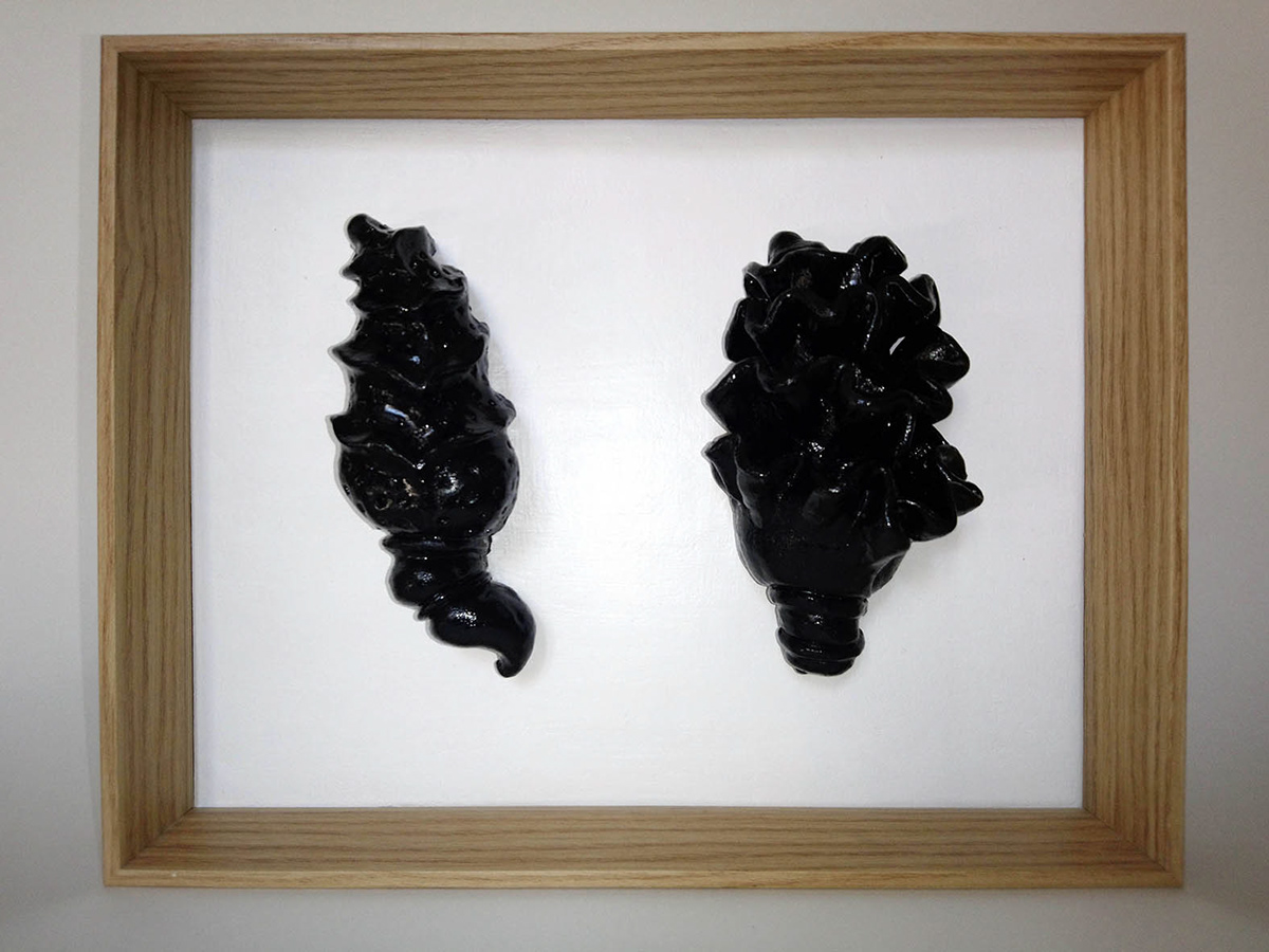 3D black & white clay creatures foraminifera hybrid ink sculpture Volume wood