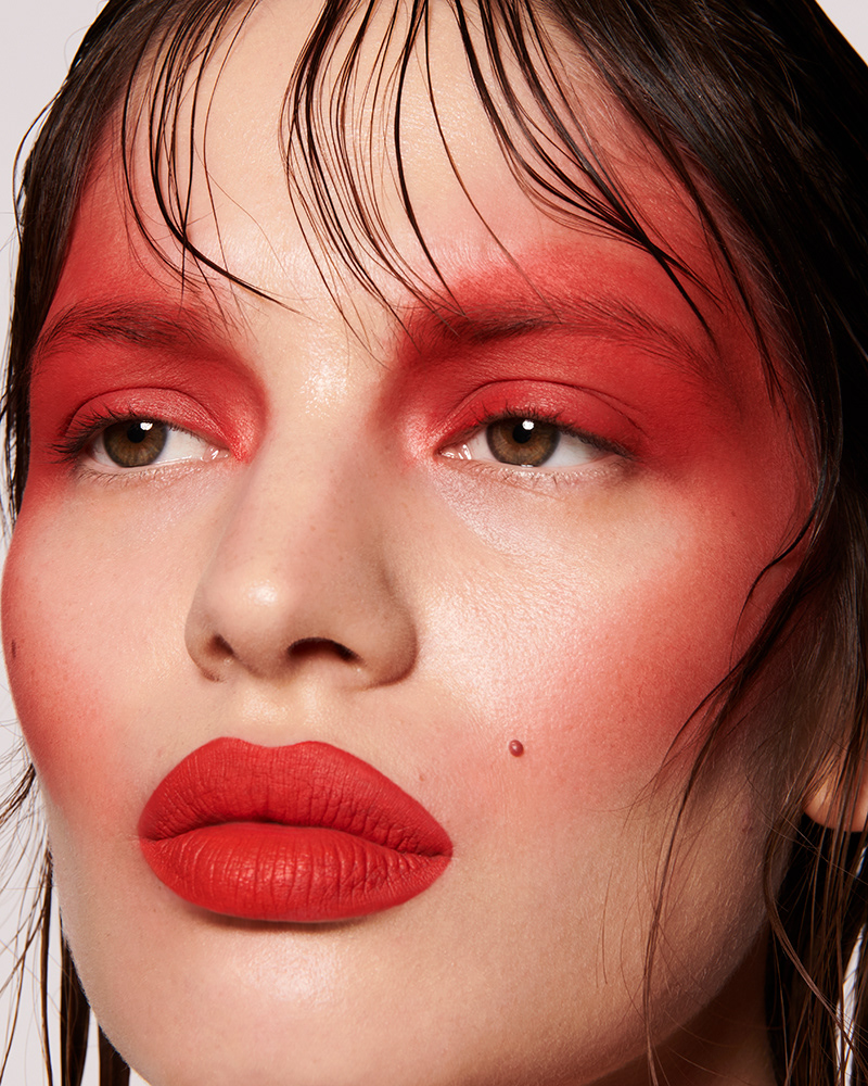 lipstick cosmetics retouch retouching  postproduction highendretouch editorial magazine flawless skin red makeup