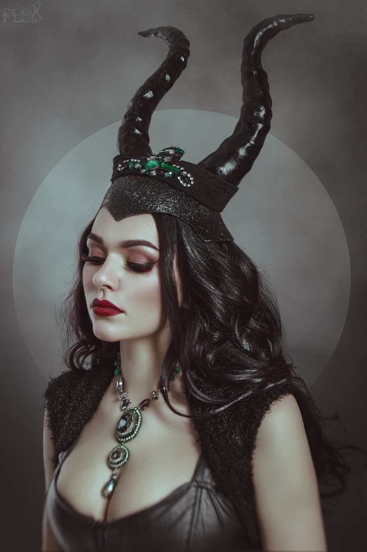 maleficent horns red fantasy demon dark darkart gothic portrait goth