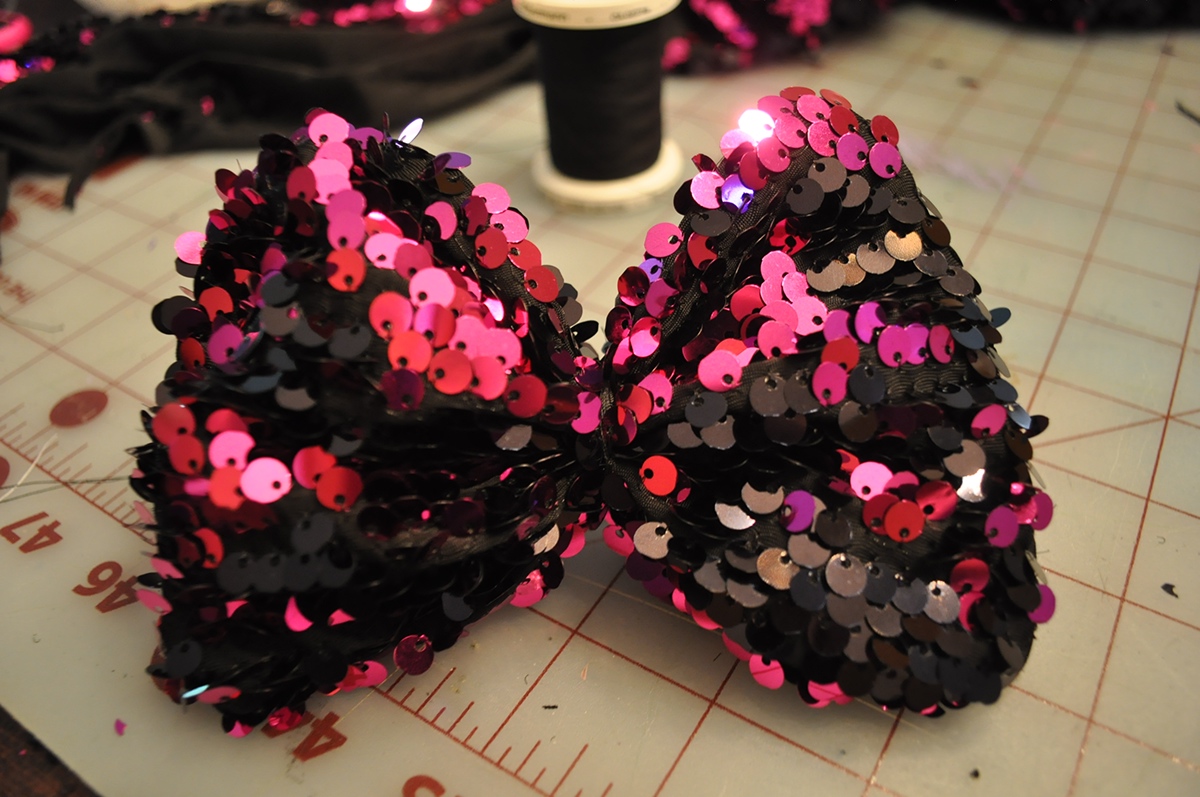 hair accessory tutorial DIY sewing bow hair bow sequins fabric textile inspire inspiration