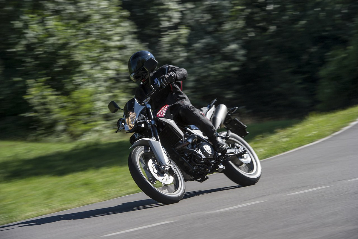 husqvarna  BMW  motard  enduro  motorcycle  catia   frame  engineering