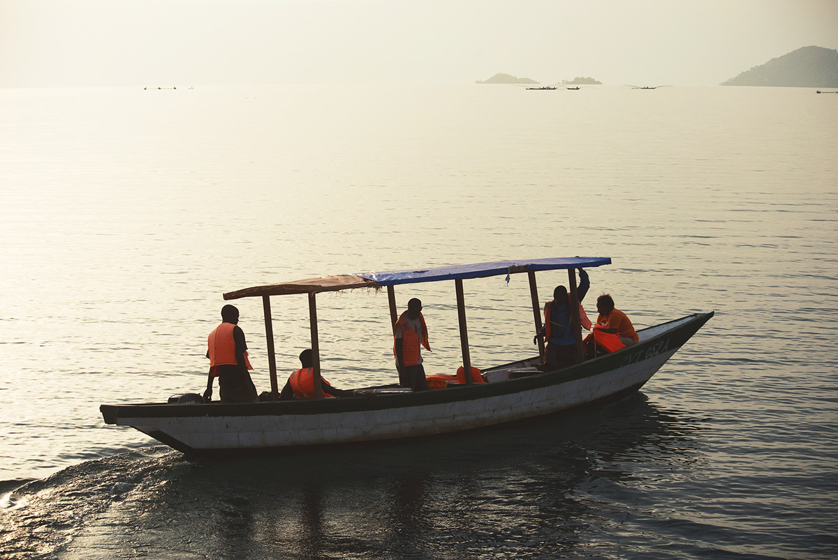 Rwanda lake kivu kibuye africa boat