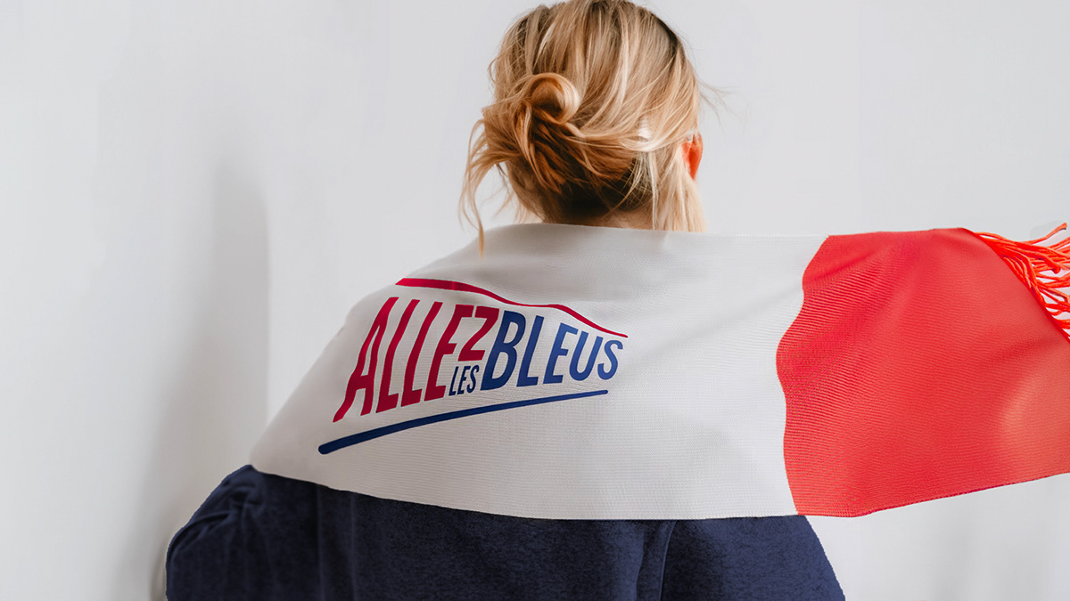 sports graphics Jeux Olympiques 2024 Olympic Games Style Guide Sportswear supporters scream enthousiasme allez les bleus Paralympic Games