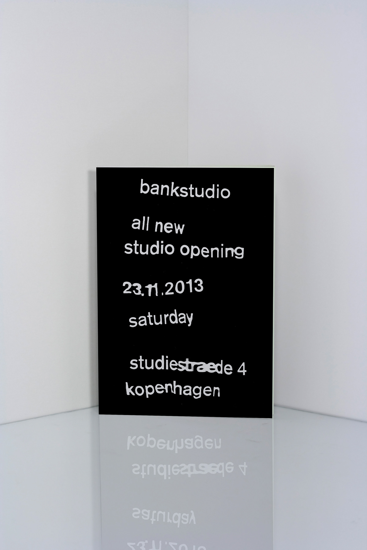 Invitation black White flyer type Düsseldorf design graphic simon basler bankstudio