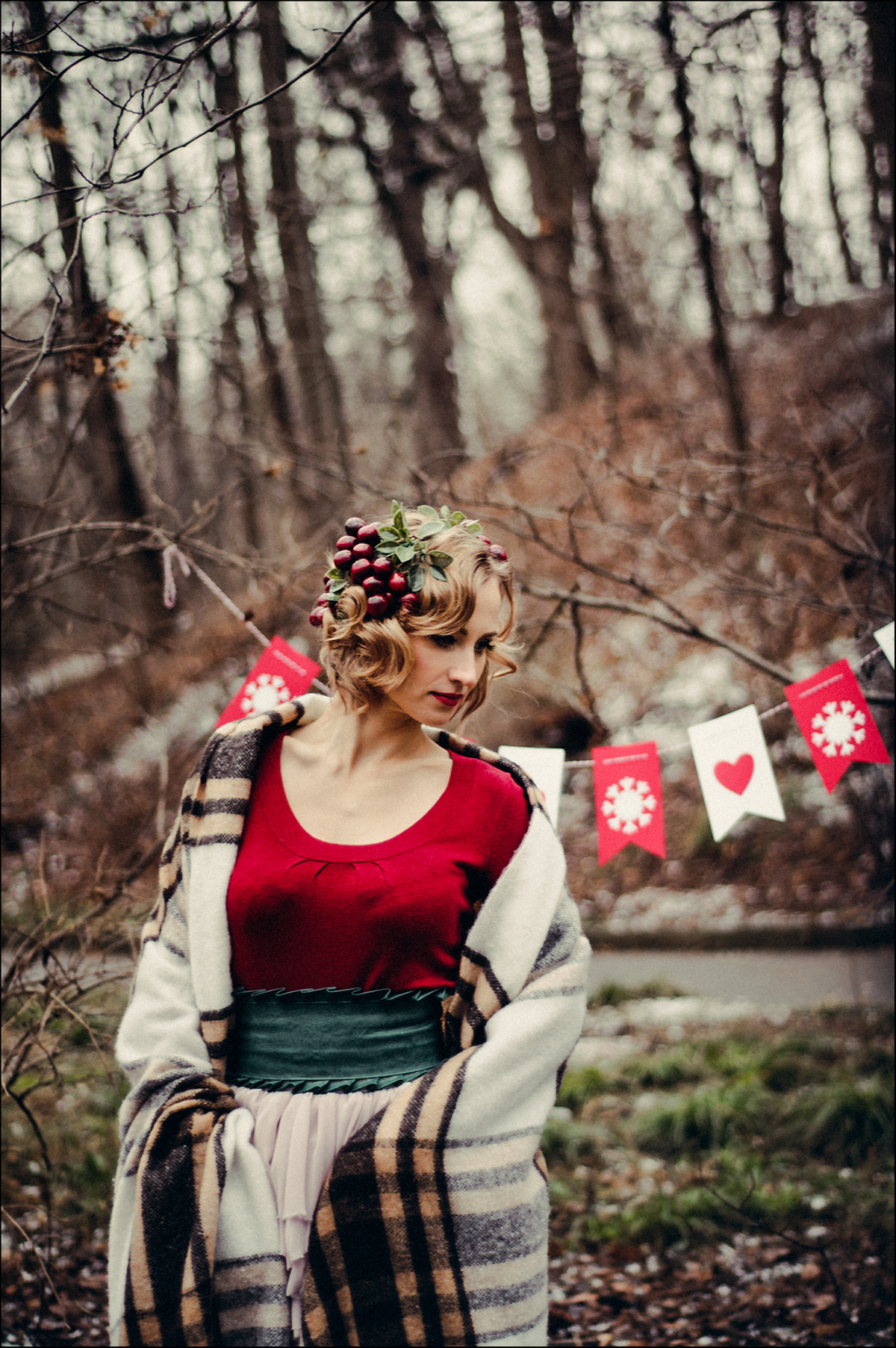 lovestory winter Kyiv ukraine Park Tree  trees tea woman man Street weather cold