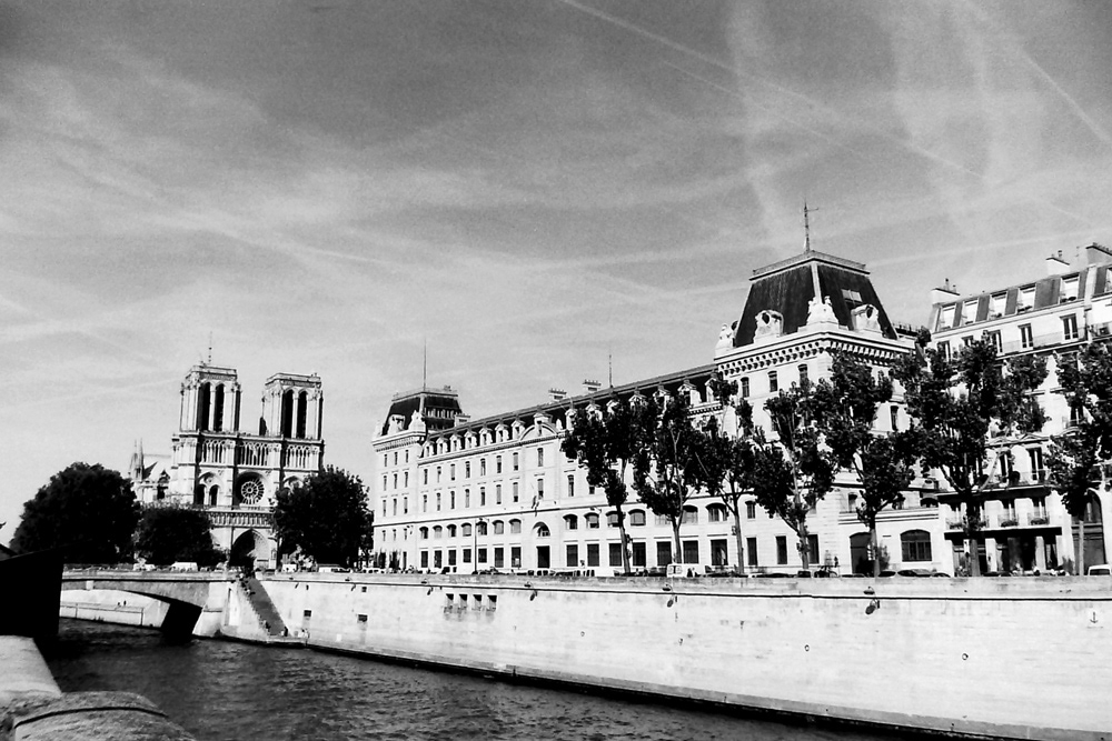 Paris analogic b&w black and White
