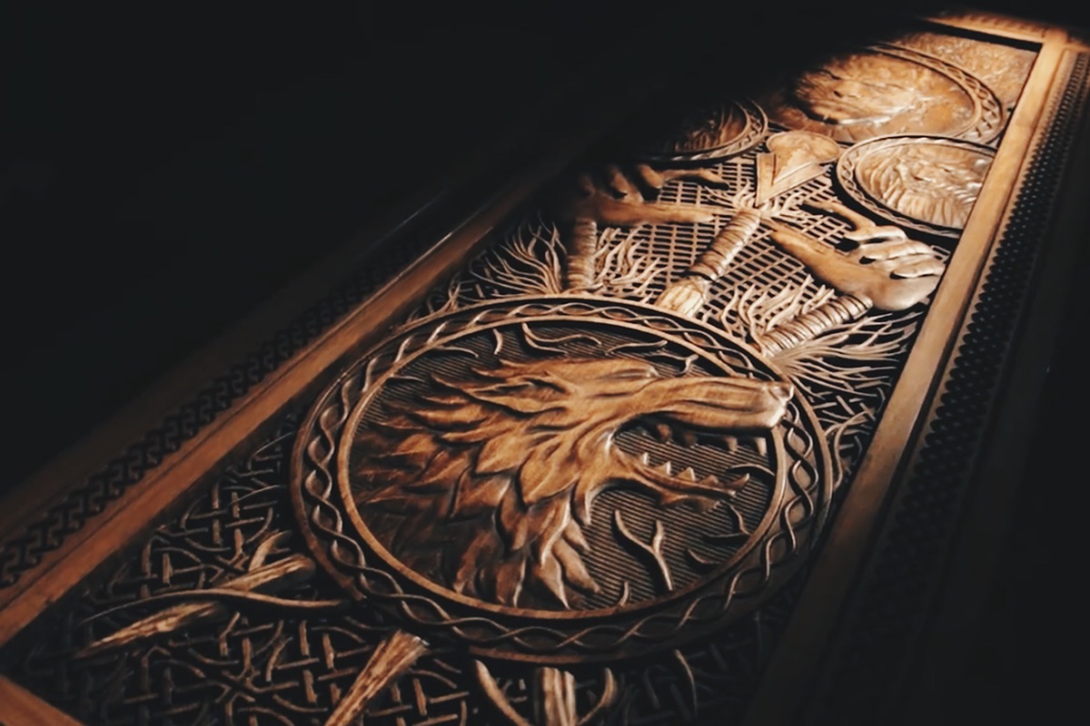 Game of Thrones Celtic irish pattern door wood Stark
