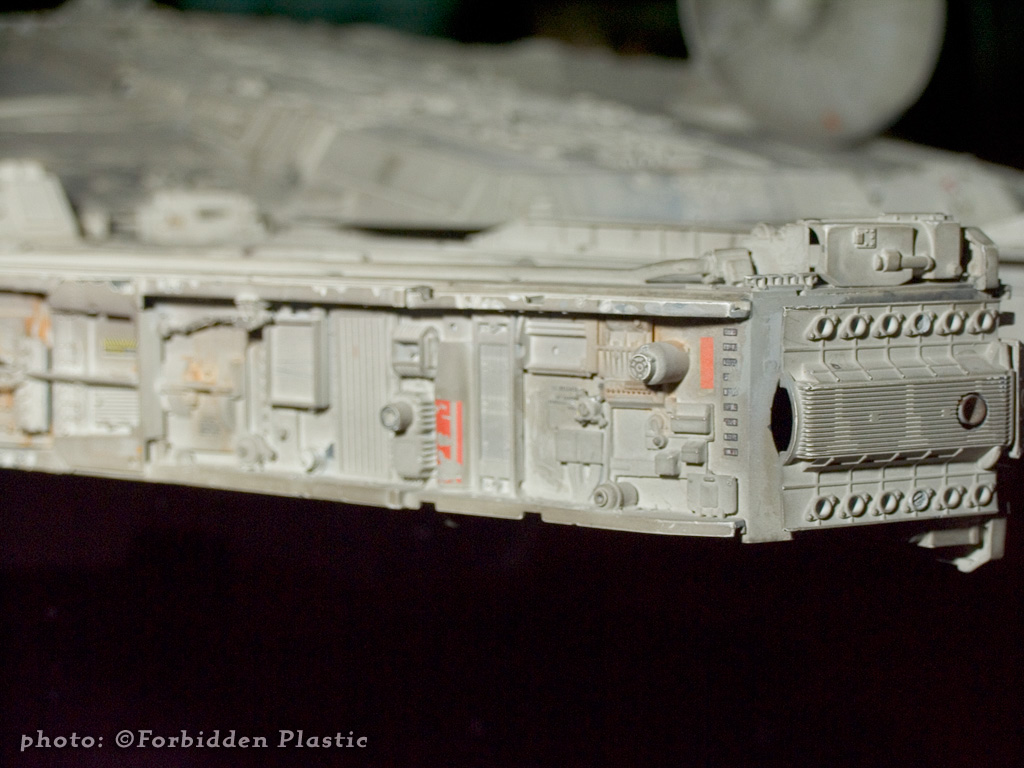 star wars miniatures models ILM millenium falcon yt-1300