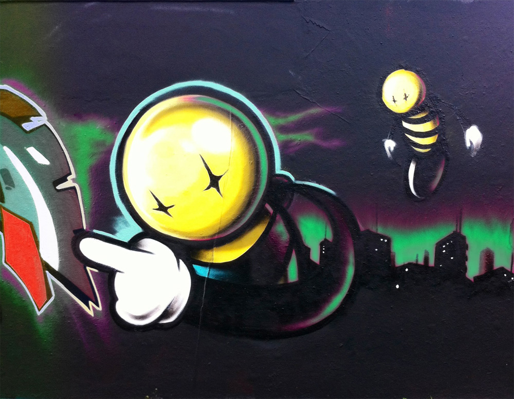 bee bees wall paint Graffit graffiti art shaya weinberger