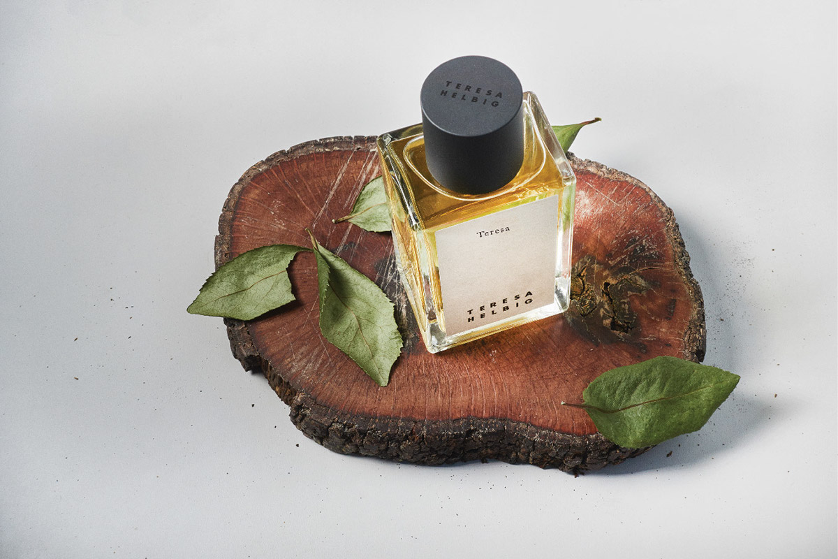 perfume Label deign Fashion  Photography  minimalistic sonyrx100IV