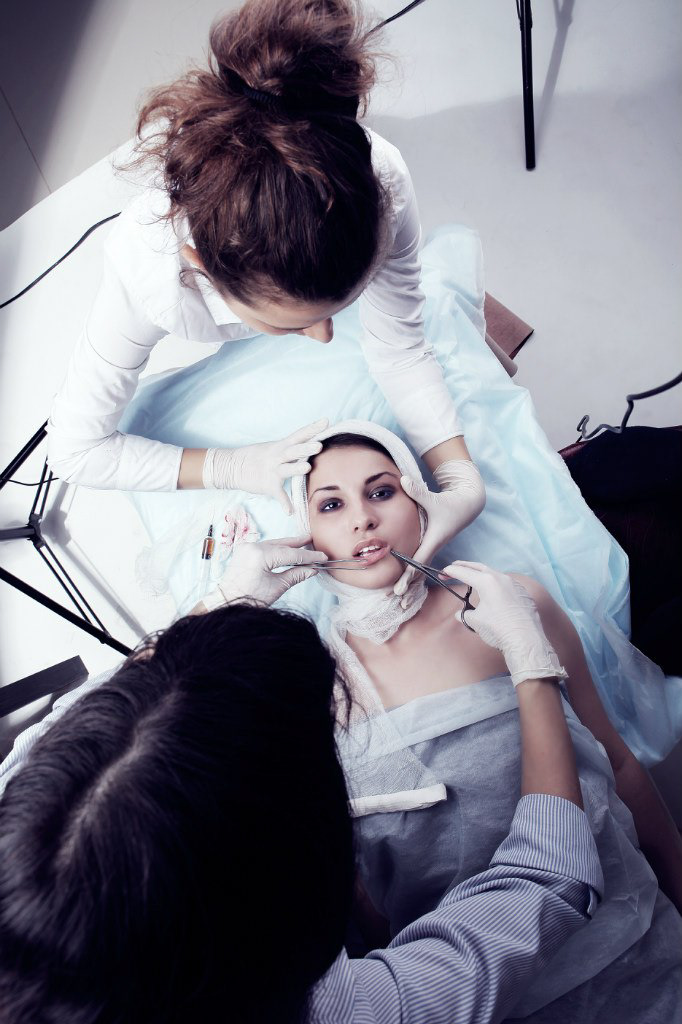 beauty  victims artifical  violent plastic surgery surgeon