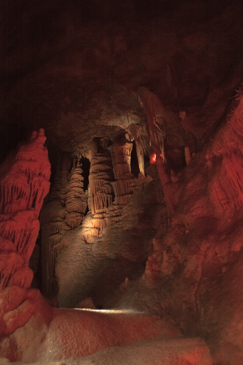 Jenolan Caves Australia blue mountains location Caves stalactites stalagmites crystal