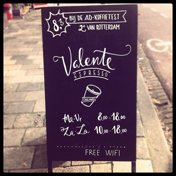 valente espresso  chalk Chalkboard valente Rotterdam Coffee Kassa krijt logo t-shirt