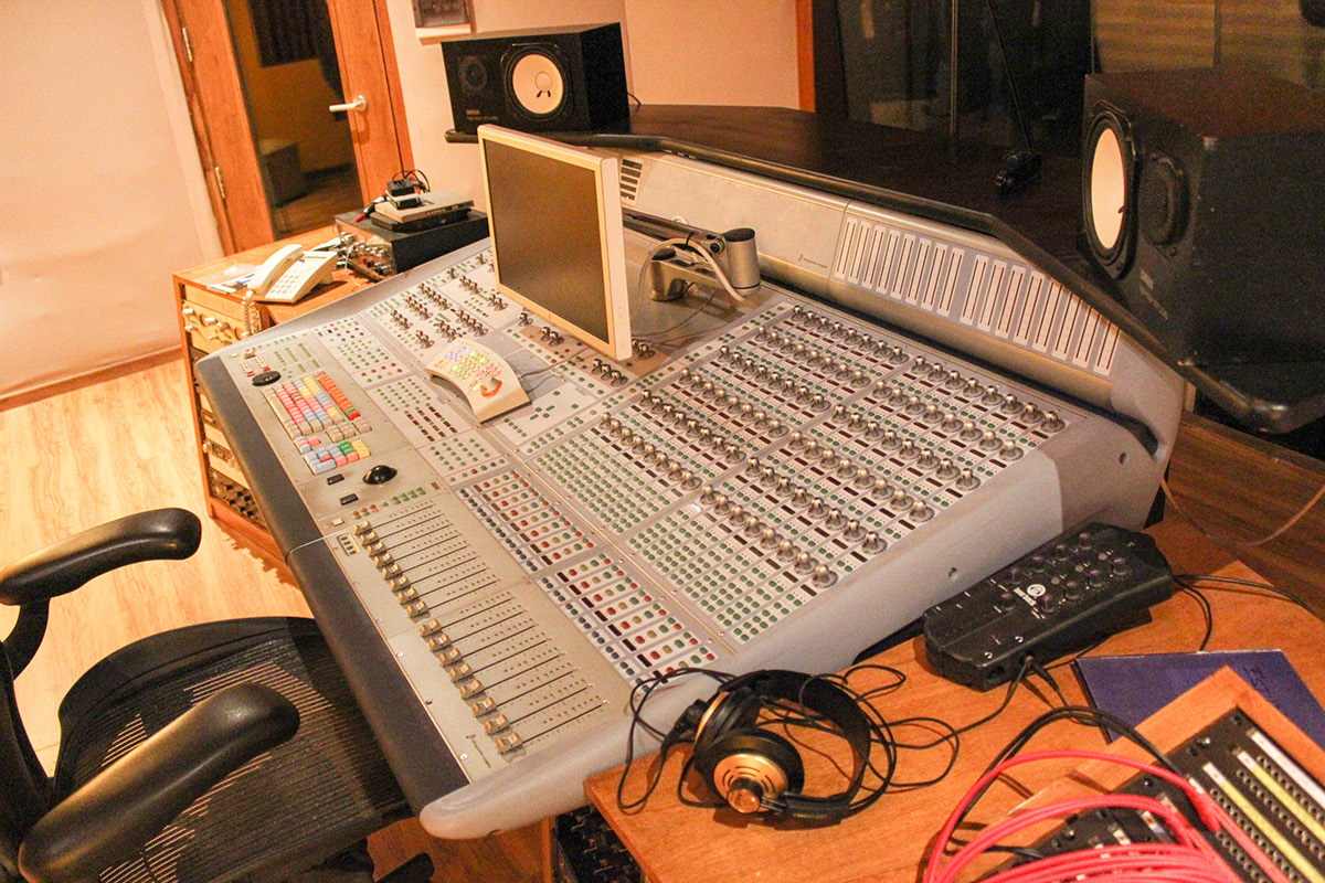 recording studio pop grabación estudio moonclein san luis