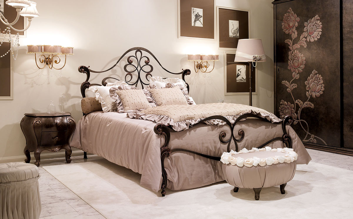 Matrimonial Beds made in italy
