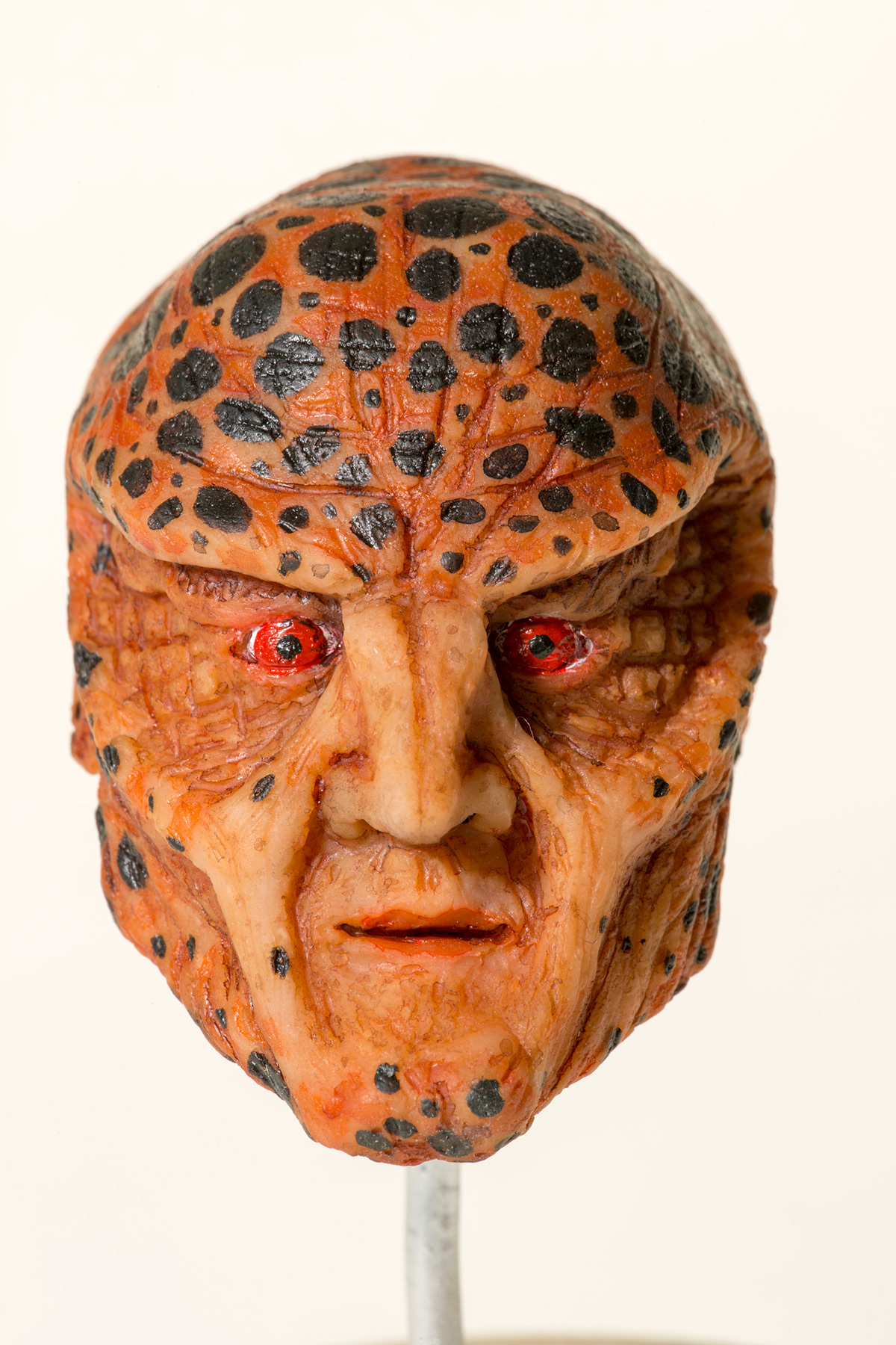 sculpey sculpture head Miniature gkar Babylon 5 face