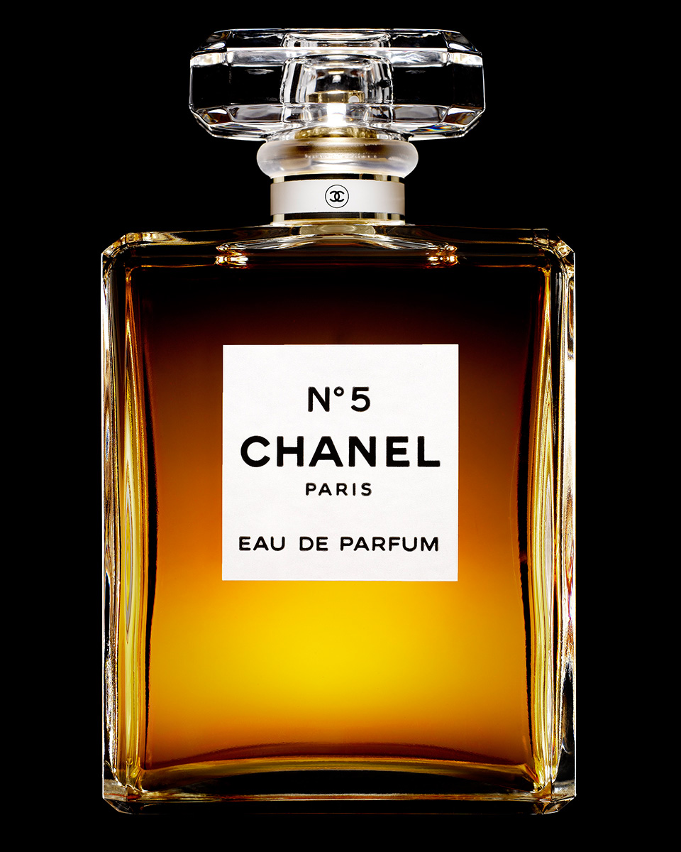 chanel Dior hermes n°5 EAU SAUVAGE parfums fragance THIBAULT BRETON still life luxe campaign Hight Definition Perfumes