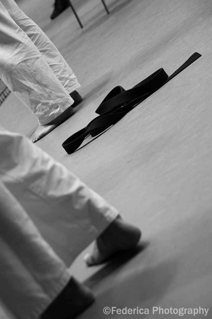 sport karate Giappone arti marziali kimono gara incontro medaglia