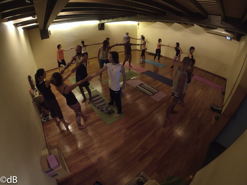 Yoga acroyoga   Workshop acrobatics asana