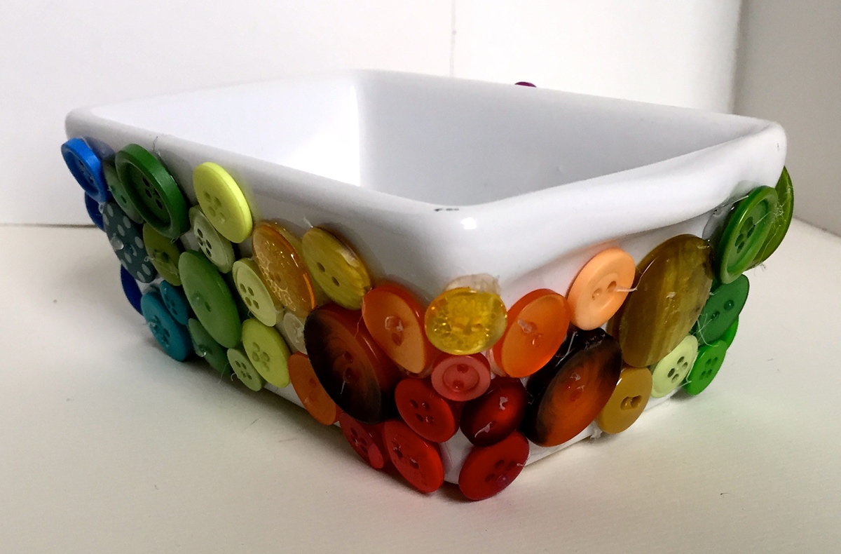 ceramic dish button ombre rainbow colorful bright various candy dish trinket keepsake key pretty decorative