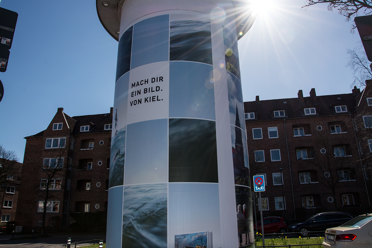 Kiel projektbüro Muthesius TomKörber Wachholtz carinawente Litfasssäule plakat plakatwerbung Litfaßwerbung