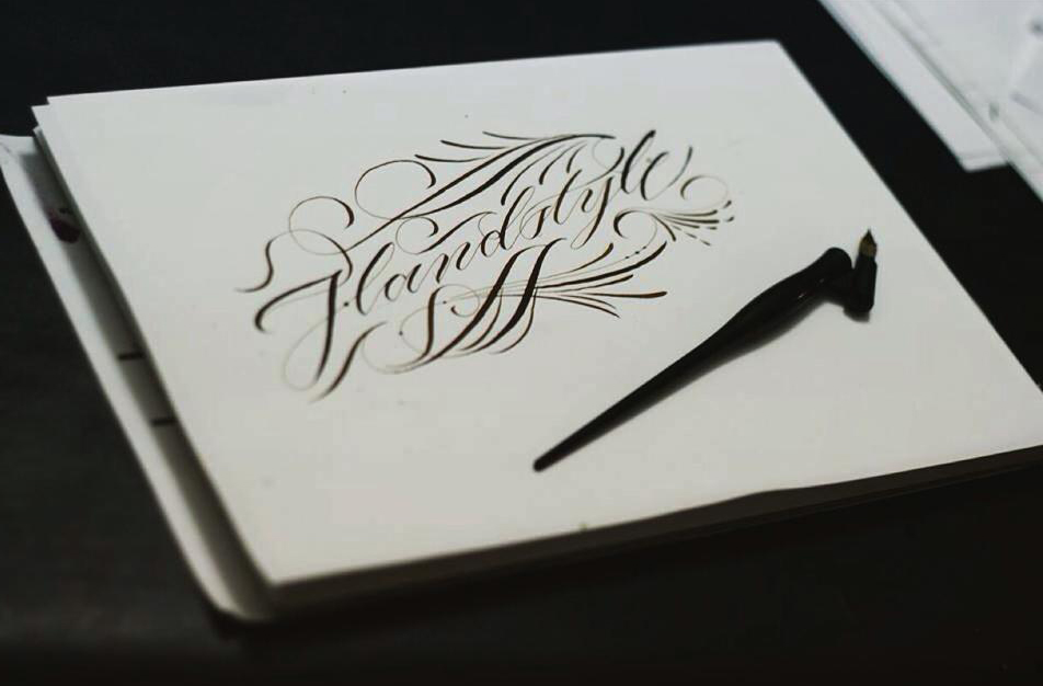lettering typografi litery Script freehand Logotype logo graphic poland