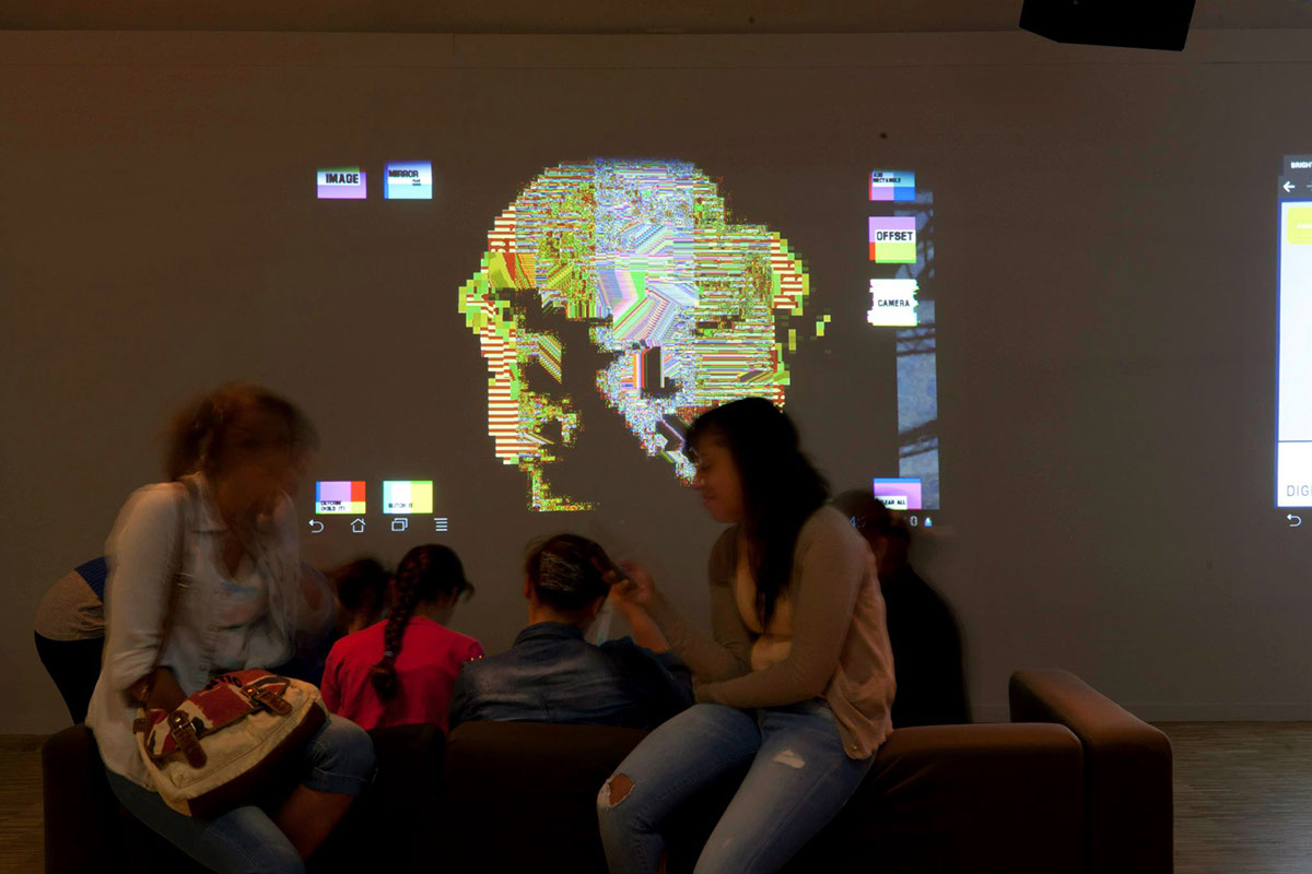 glitch art pompidou center of pompidou android mobile art Mobile app