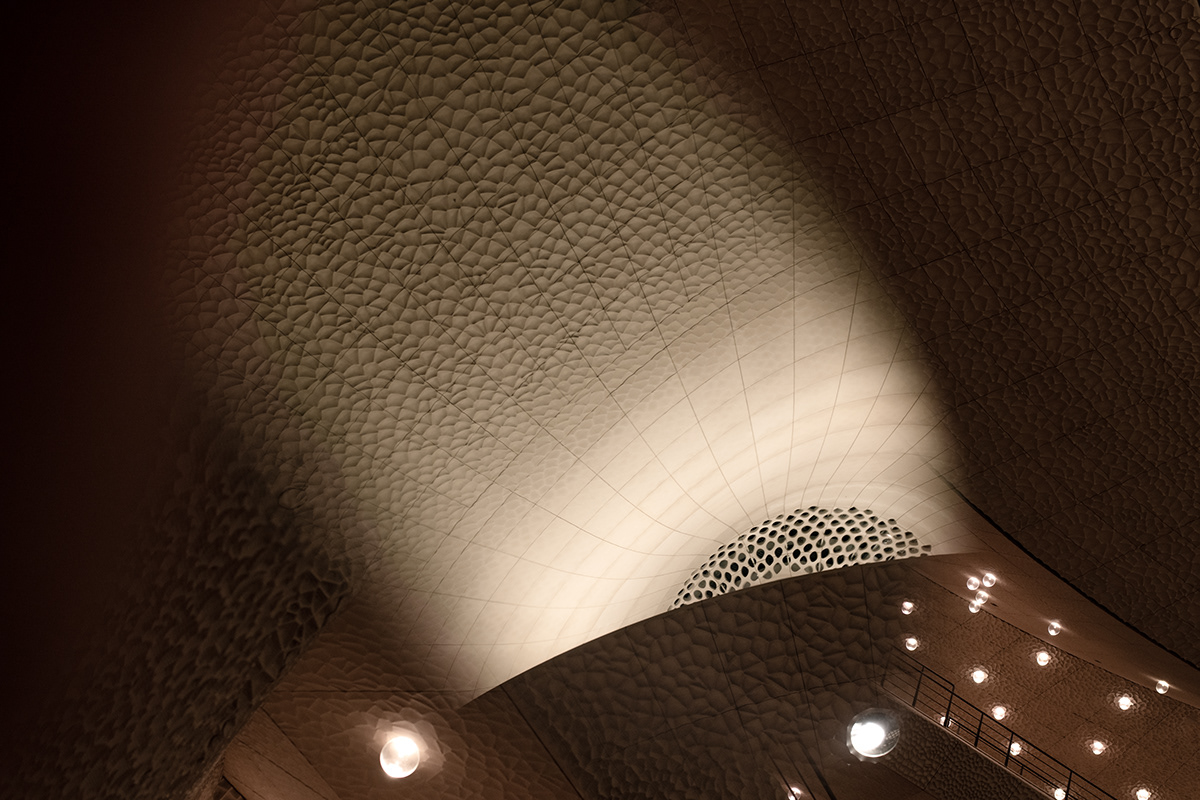 Roof of Elbphilharmonie's concert hall w