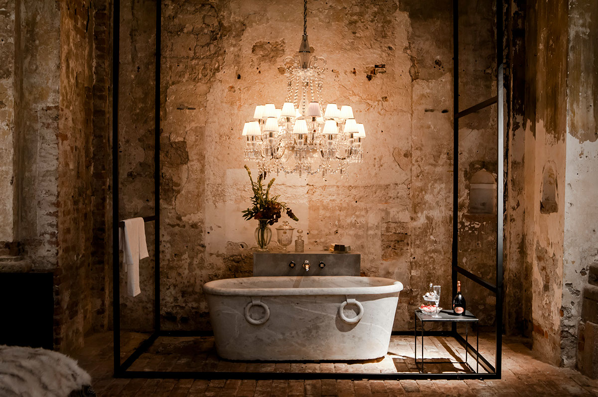 Baccarat luxury fuorisalone salone del mobile milano MILANO DESIGN WEEK interiors light Chandeliers glass