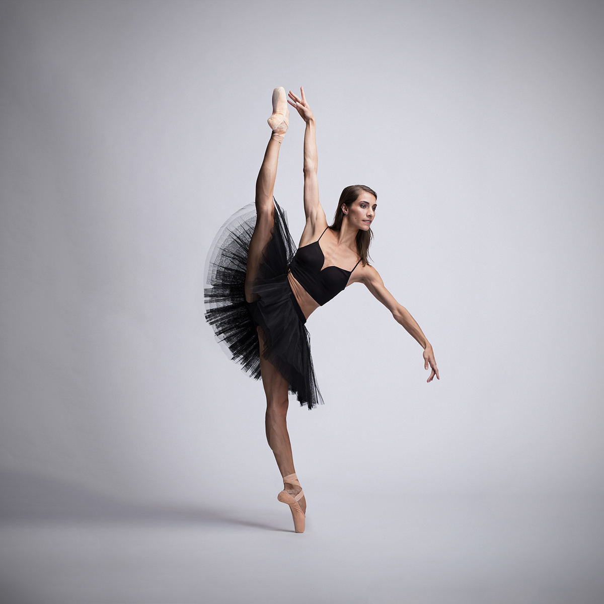 ballet bespoke DANCE   jump leap Performing Arts  pointe retouching  shoes tutu