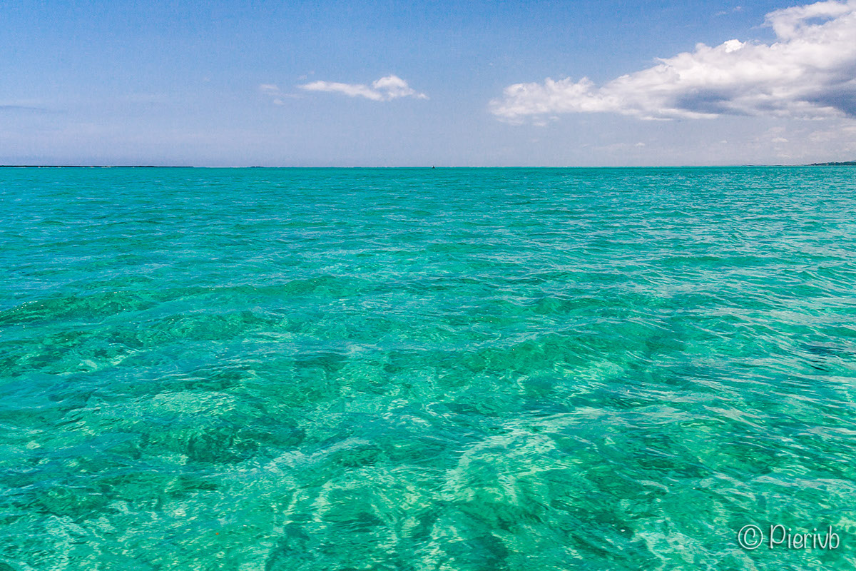 madagascar lagoon emerald sea windsurf Kitesurf turquoise Ocean DIEGO SUÁREZ
