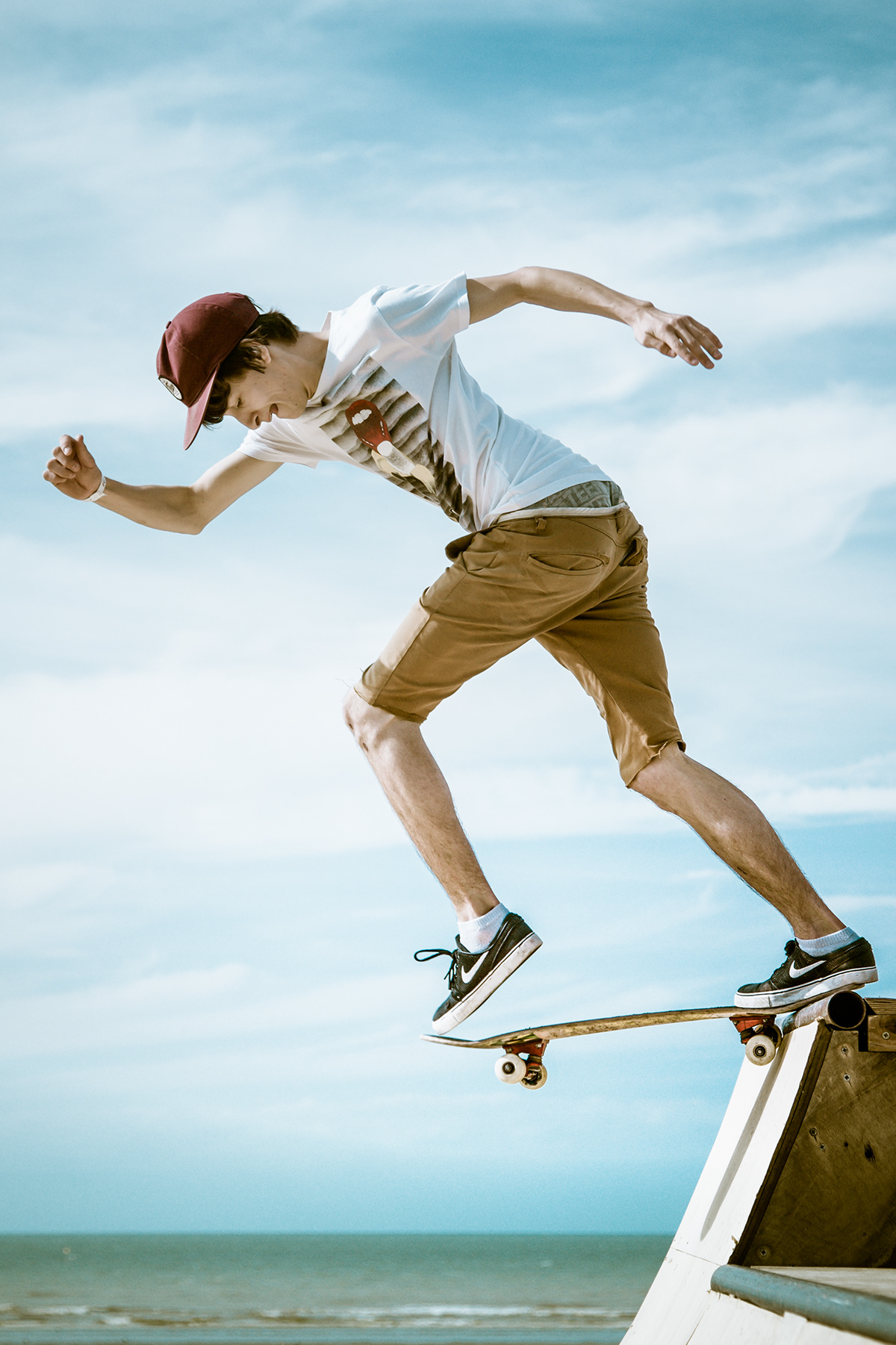 skate skateboarding extreme sports Nike finesse balance tailslide control toe