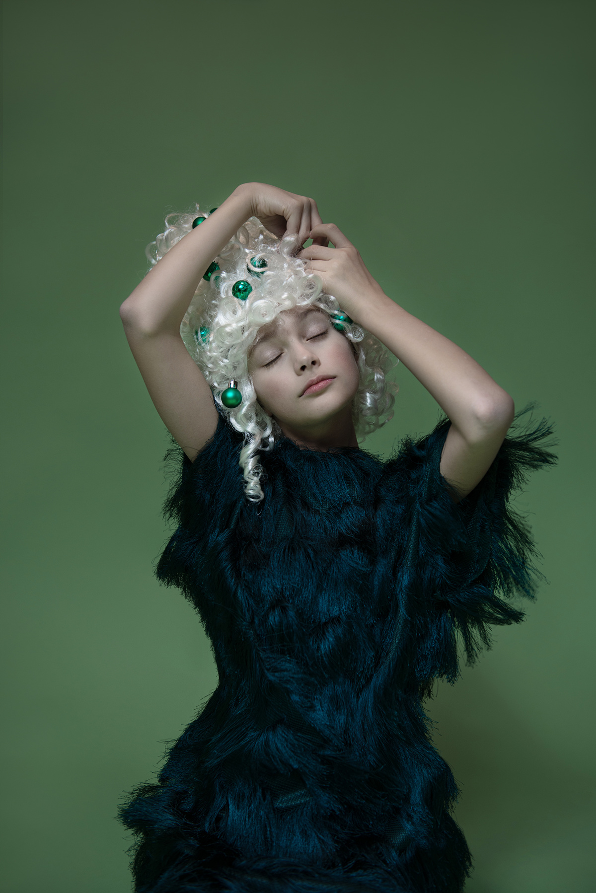 Christmas girl dress green hair art fashionart PhotoVogue conceptual vintage Style hands face White gallery