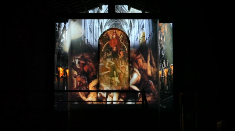 Video-mapping Mapping satanic religion fire