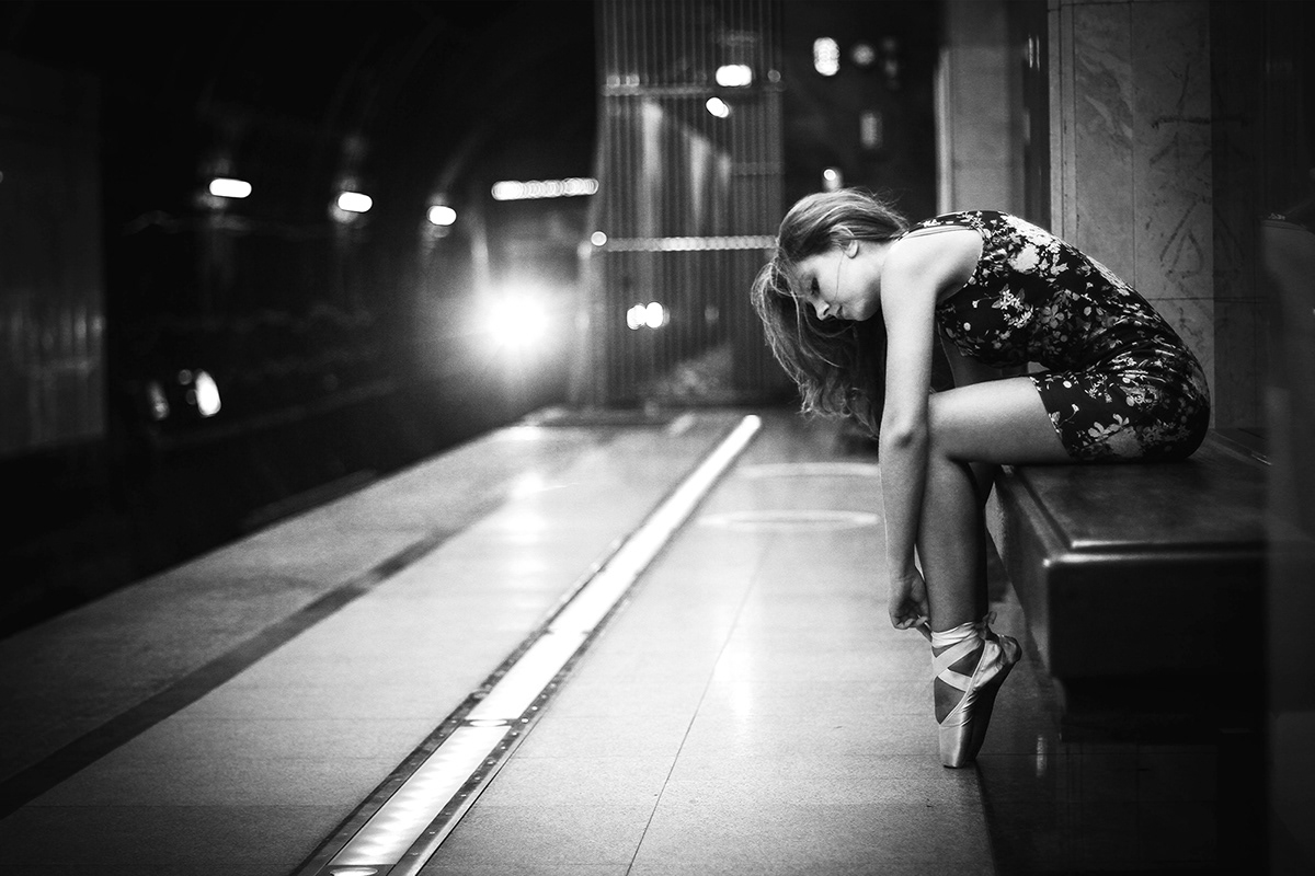 girl portrait monochrome subway underground blackwhite ballet dancer ballerina