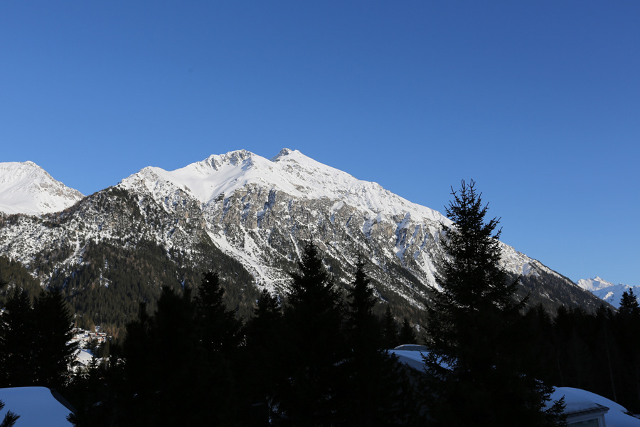 Lenzerheide Switzerland 8.3.2014 winter snow Sun Lenzerhorn weekend Graubünden