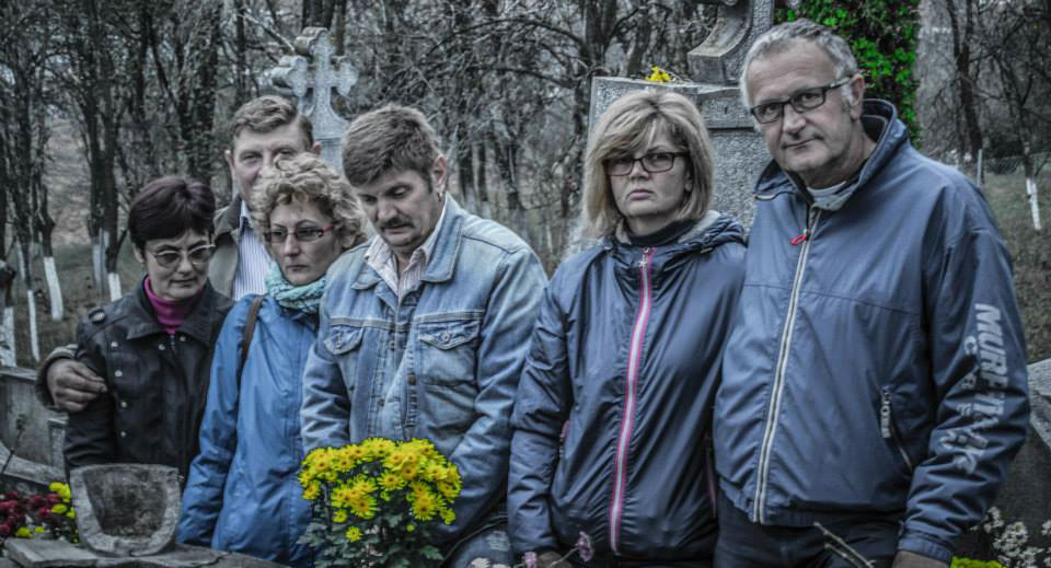 Photography  Nikon allsoulsday November romania cemetery Flowers tombstones relatives family
