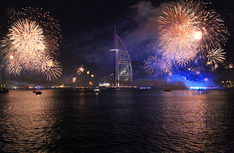 dubai new years BURJ Burj Al arab Arab fireworks firework fire work celebration UAE