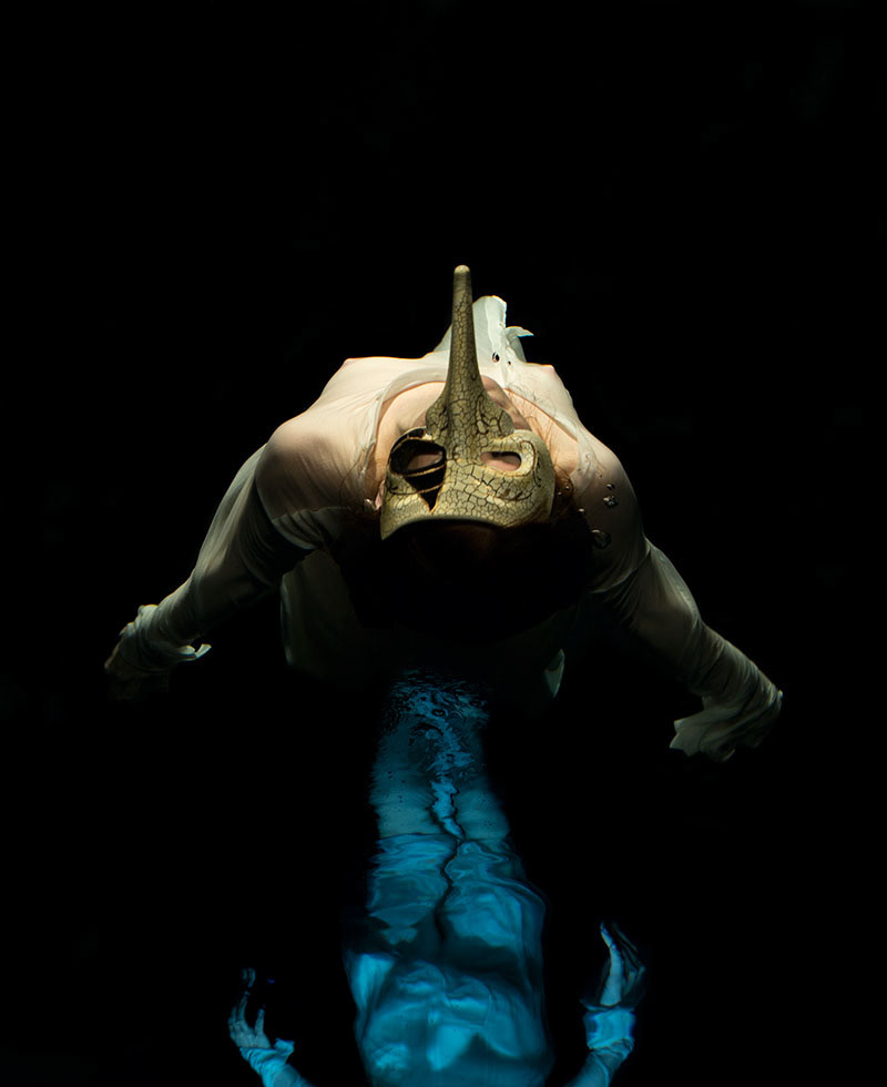 underwater contemporary art baroque bodies etheral fine art Photography 