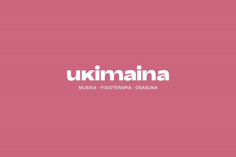 Logotipo y colores elegidos para la Identidad corporativa desarrollada para UKIMAINA