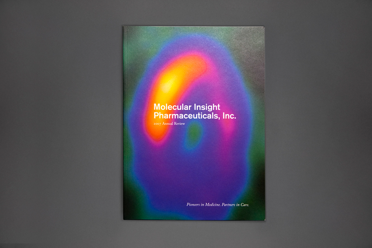 graphic  design  print  annual report  research  medical  Cancer  molecular  book
