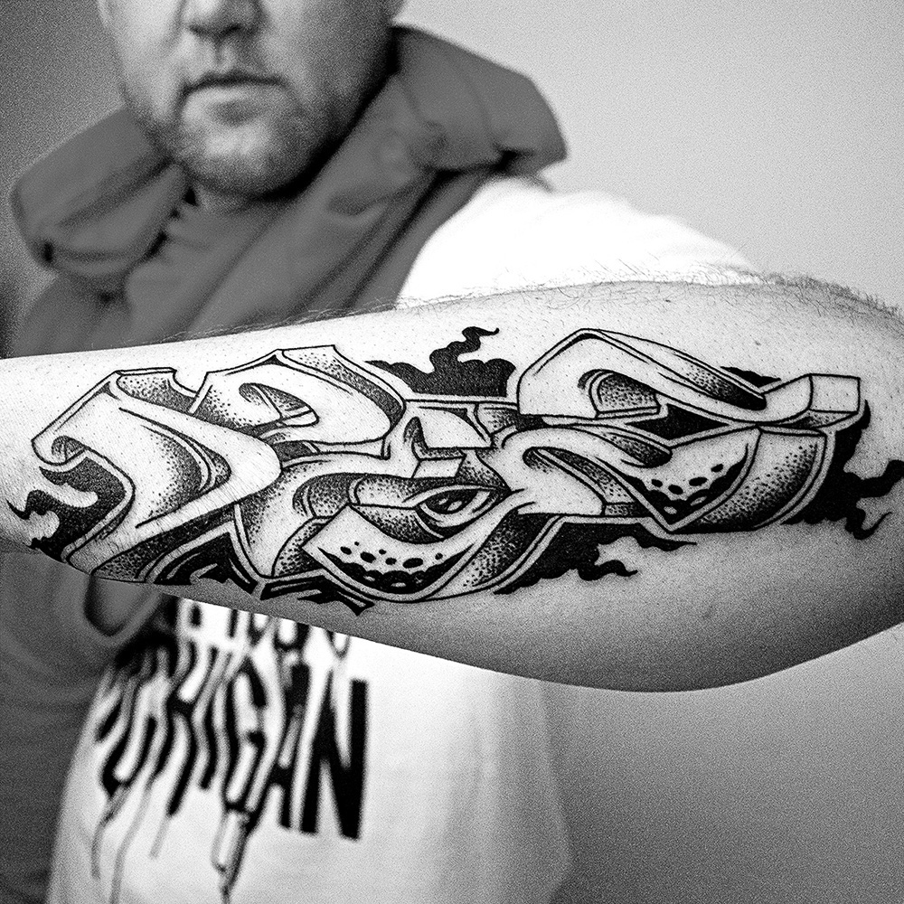 Cuke Cukeone Mikefriedrich tattoo Tattooart tattooartist tattooing ink inked blackwork berlin germany Buddha shark dotwork